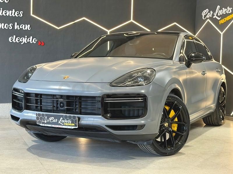 Usado Porsche Cayenne Turbo 550 CV (404 kW) 2019 Gris / plata SUV