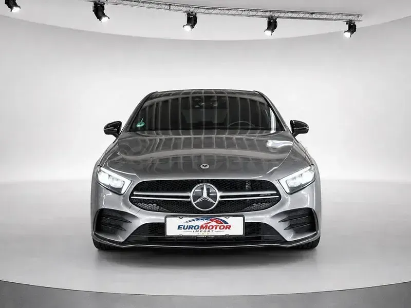 Usado Mercedes A35 AMG 306 CV (225 kW) 2021 Gris / plata Berlina