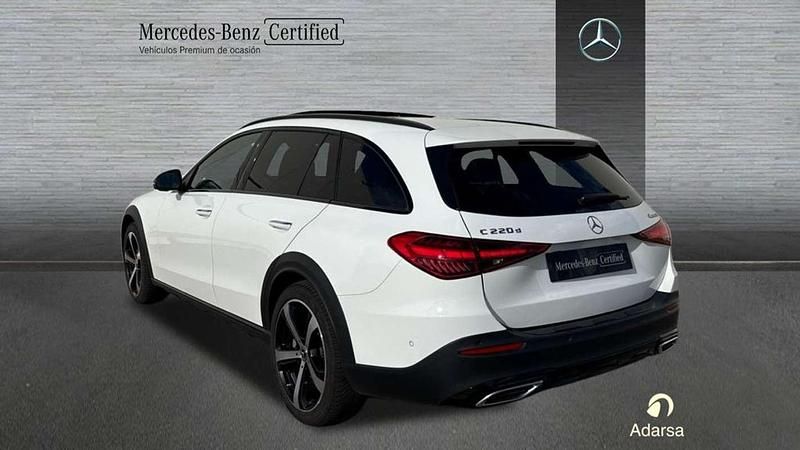 Usado Mercedes E220 All-Terrain 200 CV (147 kW) 2024 Blanco Familiar