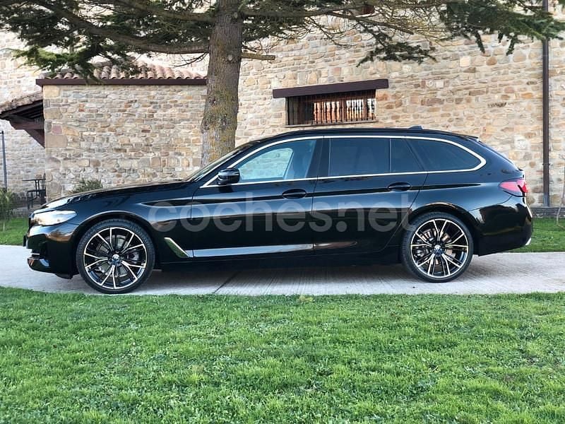 Usado BMW 520 Comfort Edition 190 CV (139 kW) 2023 Negro Familiar