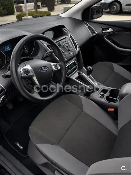 Usado Ford Focus 115 CV (84 kW) 2013 Negro Berlina