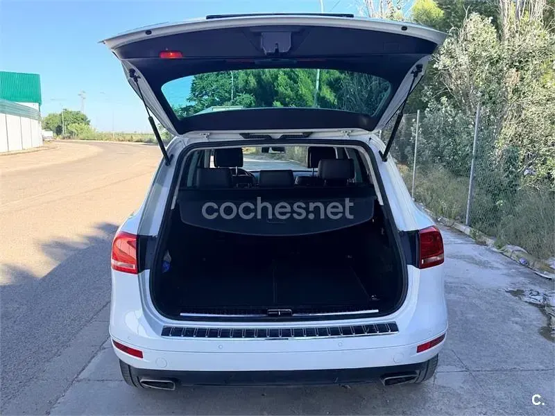 Usado VW Touareg 204 CV (150 kW) 2014 Blanco SUV