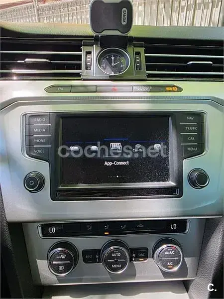 Usado VW Passat Advance 150 CV (110 kW) 2016 Negro Berlina