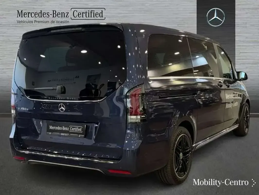 Usado Mercedes V250 Avantgarde 190 CV (139 kW) 2026 Azul Monovolumen
