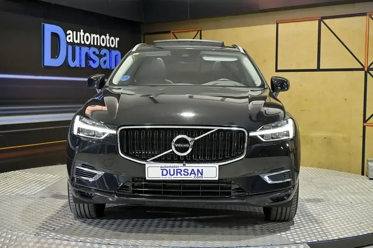 Używany Volvo XC60 Business Edition 394 KM (289 kW) 2020 Czarny SUV