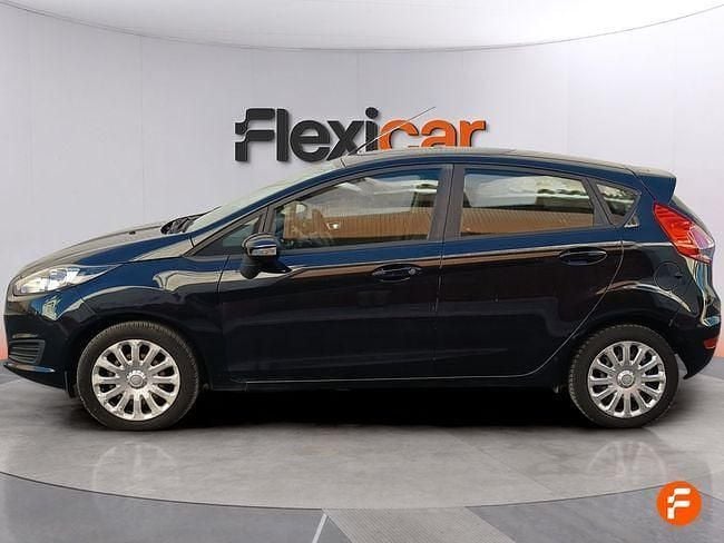 Usado Ford Fiesta Trend 82 CV (60 kW) 2015 Negro