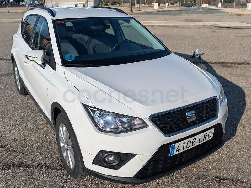 Usado Seat Arona Style 95 CV (69 kW) 2020 Blanco SUV