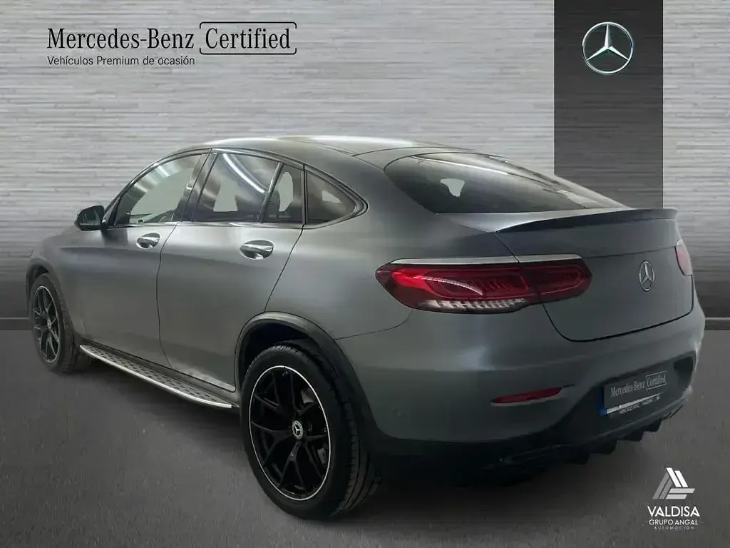 Usado Mercedes GLC300 AMG line 245 CV (180 kW) 2022 Gris SUV