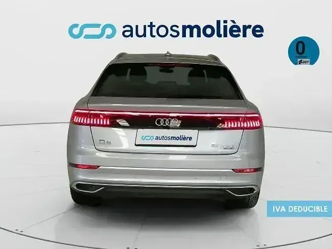 Usado Audi Q8 381 CV (280 kW) 2021 Gris / plata SUV