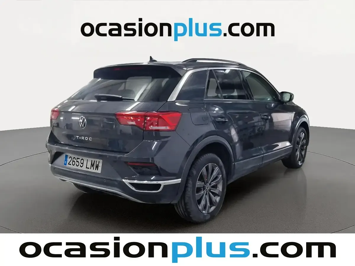 Usado VW T-Roc Advance 110 CV (80 kW) 2021 Gris SUV