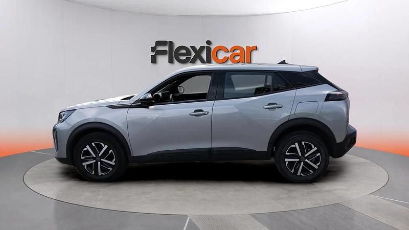 Usado Peugeot 2008 Active 102 CV (75 kW) 2023 Gris SUV