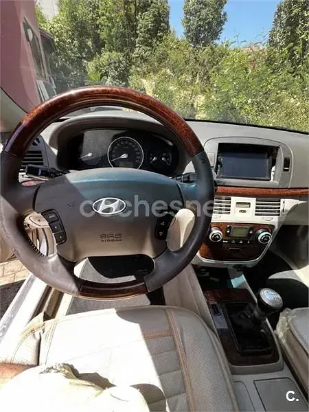 Usado Hyundai Sonata Comfort 140 CV (102 kW) 2007 Beige Berlina
