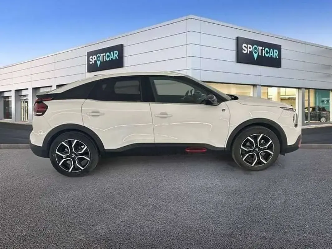 Usado Citroën e-C4 Feel 100 kW (137 CV) 2023 Blanco Berlina