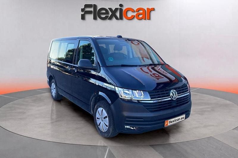 Negro Usado 2024 VW Caravelle Monovolumen | 33.590 € (Super precio) - Imagen 1/4