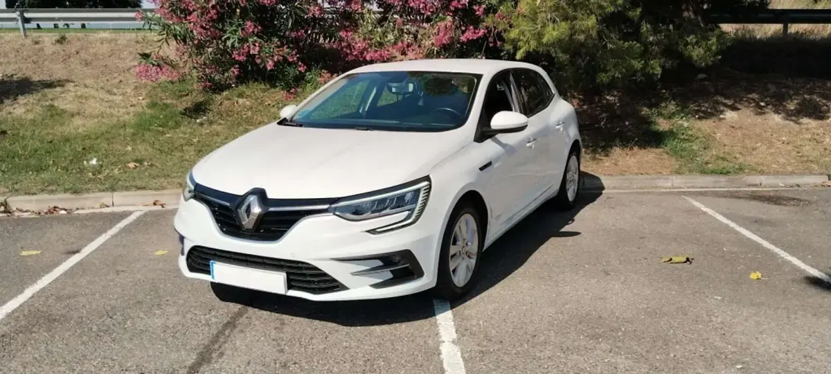 Usado Renault Mégane II Equilibre 140 CV (102 kW) 2023 Blanco Berlina