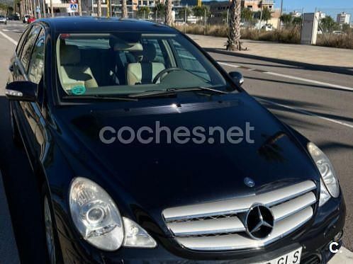 Negro Usado 2008 Mercedes R280 Monovolumen | 8300 € - Imagen 1/4