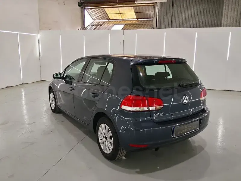 Usado VW Golf VI Advance 105 CV (77 kW) 2009 Gris / plata Utilitario