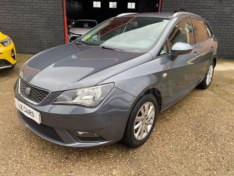 Usado Seat Ibiza ST Style 105 CV (77 kW) 2012 Gris / plata Familiar