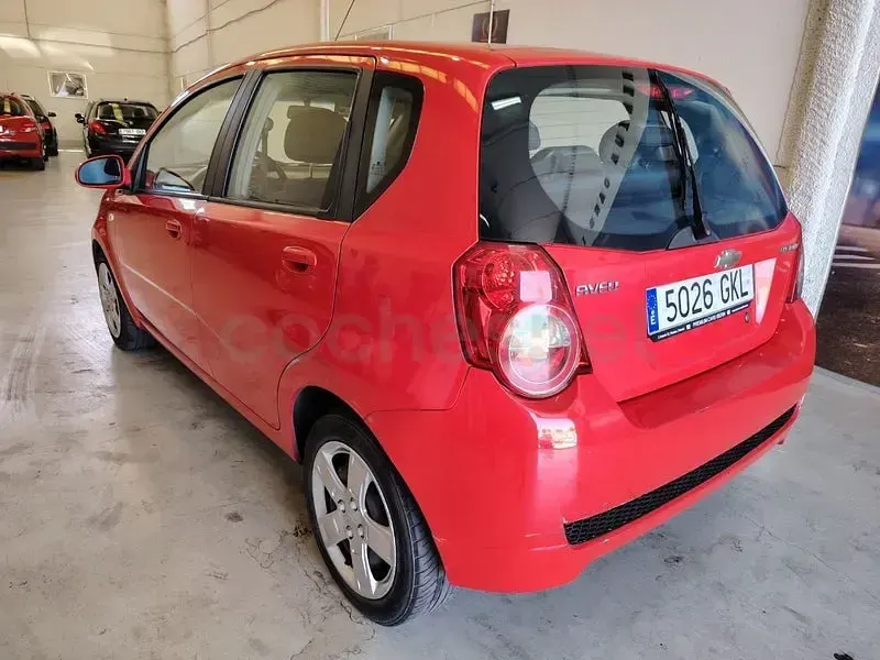 Usado Chevrolet Aveo LS 84 CV (61 kW) 2009 Rojo Berlina