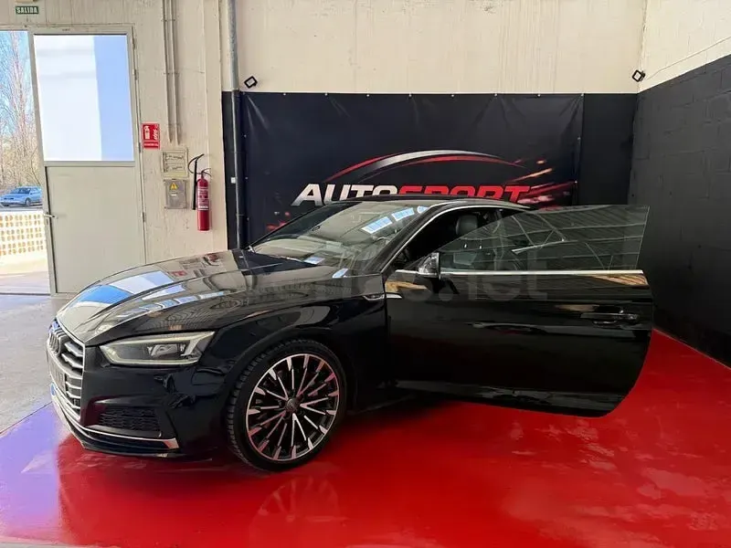 Usado Audi A5 Ambiente 190 CV (139 kW) 2018 Negro Coupe