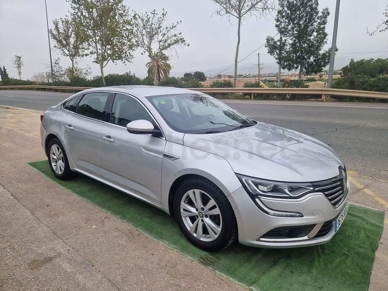 Usado Renault Talisman Intens 130 CV (95 kW) 2017 Gris / plata Familiar