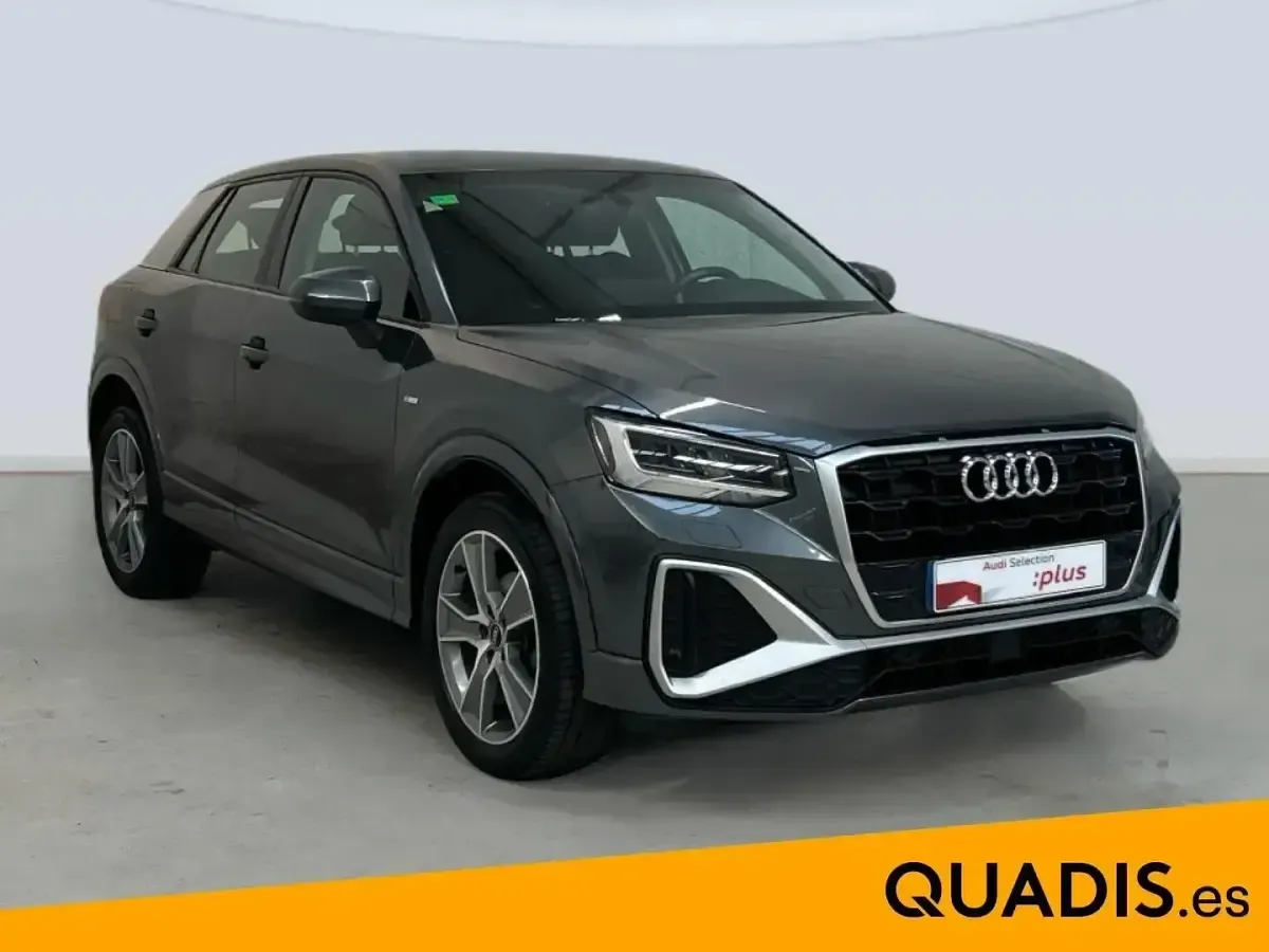 Usado Audi Q2 S-Line 110 CV (80 kW) 2021 Gris SUV