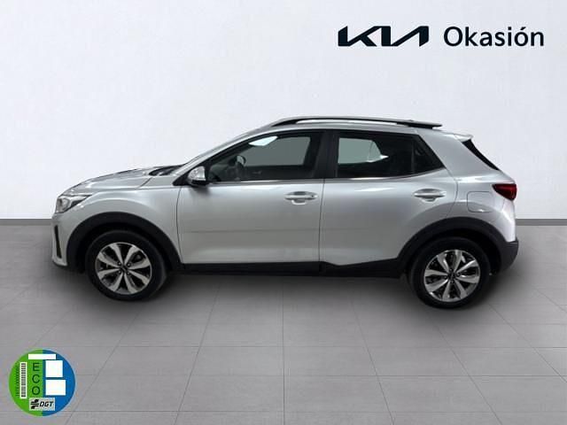 Usado Kia Stonic 101 CV (74 kW) 2023 Gris SUV