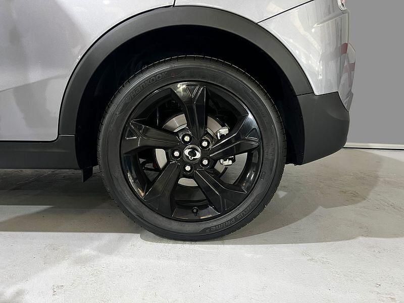 Usado Ssangyong (KGM) Tivoli Limited 163 CV (119 kW) 2025 Gris / plata SUV