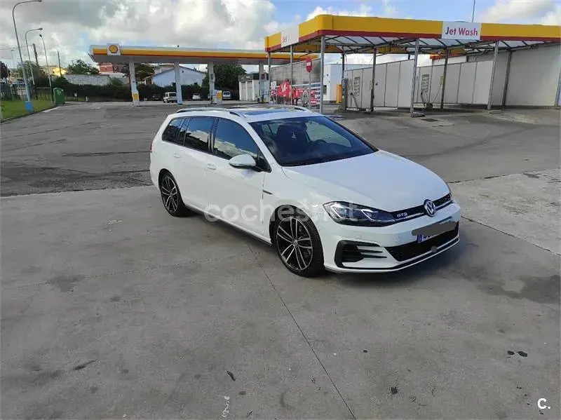 Usado VW Golf VII GTD 184 CV (135 kW) 2017 Blanco Familiar