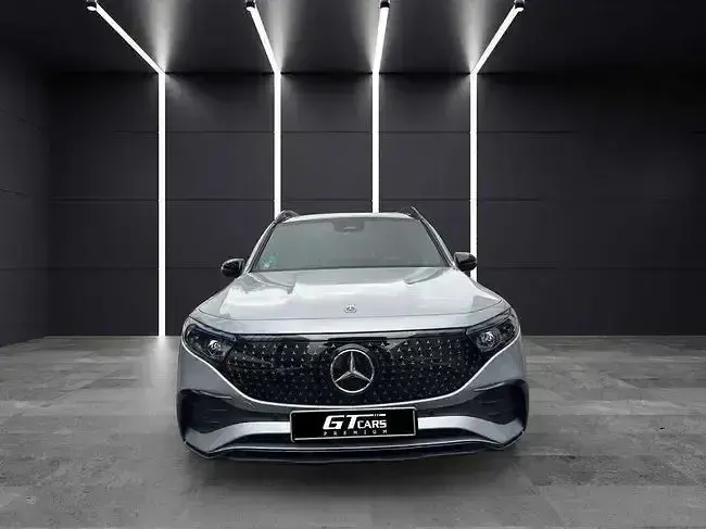Usado Mercedes EQB250+ AMG 139 kW (190 CV) 2025 Gris SUV