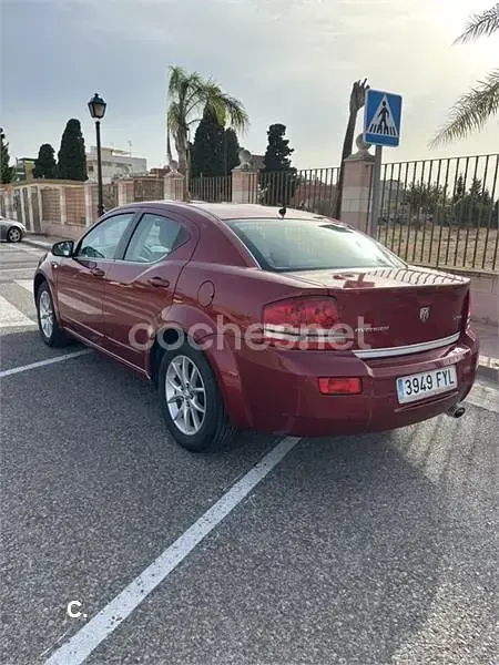 Usado Dodge Avenger SE 156 CV (114 kW) 2007 Rojo Berlina