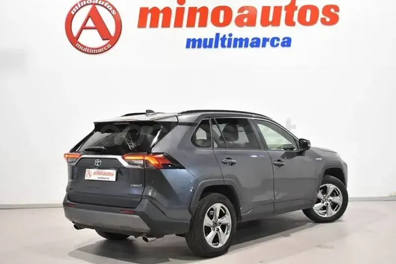 Usado Toyota RAV4 Hybrid Advance 222 CV (163 kW) 2019 Gris / plata SUV