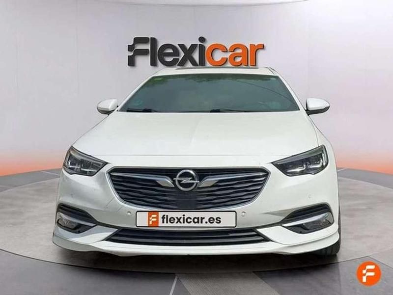 Usado Opel Insignia 211 CV (155 kW) 2018 Blanco Familiar