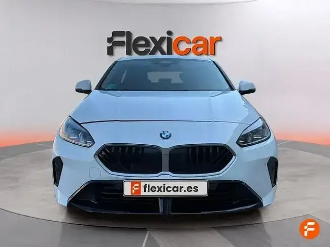 Usado BMW 120 163 CV (119 kW) 2025 Blanco Utilitario