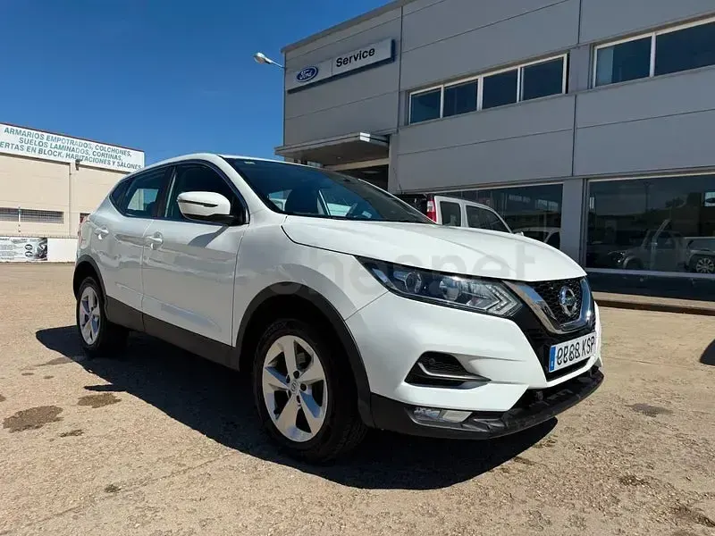 Usado Nissan Qashqai Acenta 130 CV (95 kW) 2018 Blanco SUV