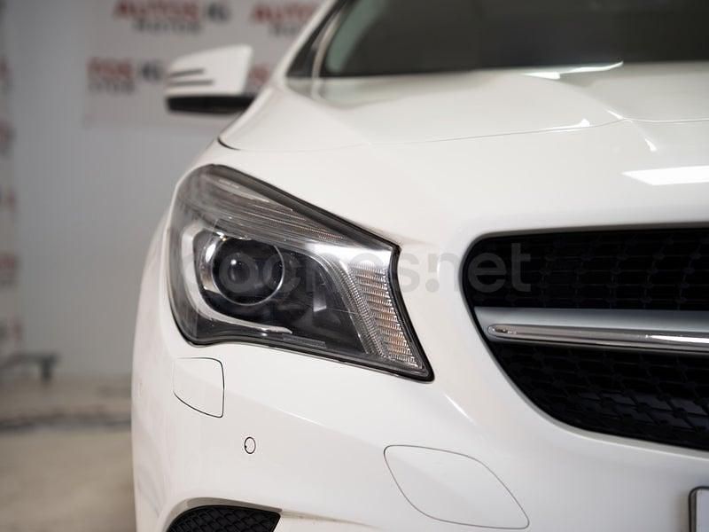 Usado Mercedes CLA200 136 CV (100 kW) 2014 Blanco Berlina