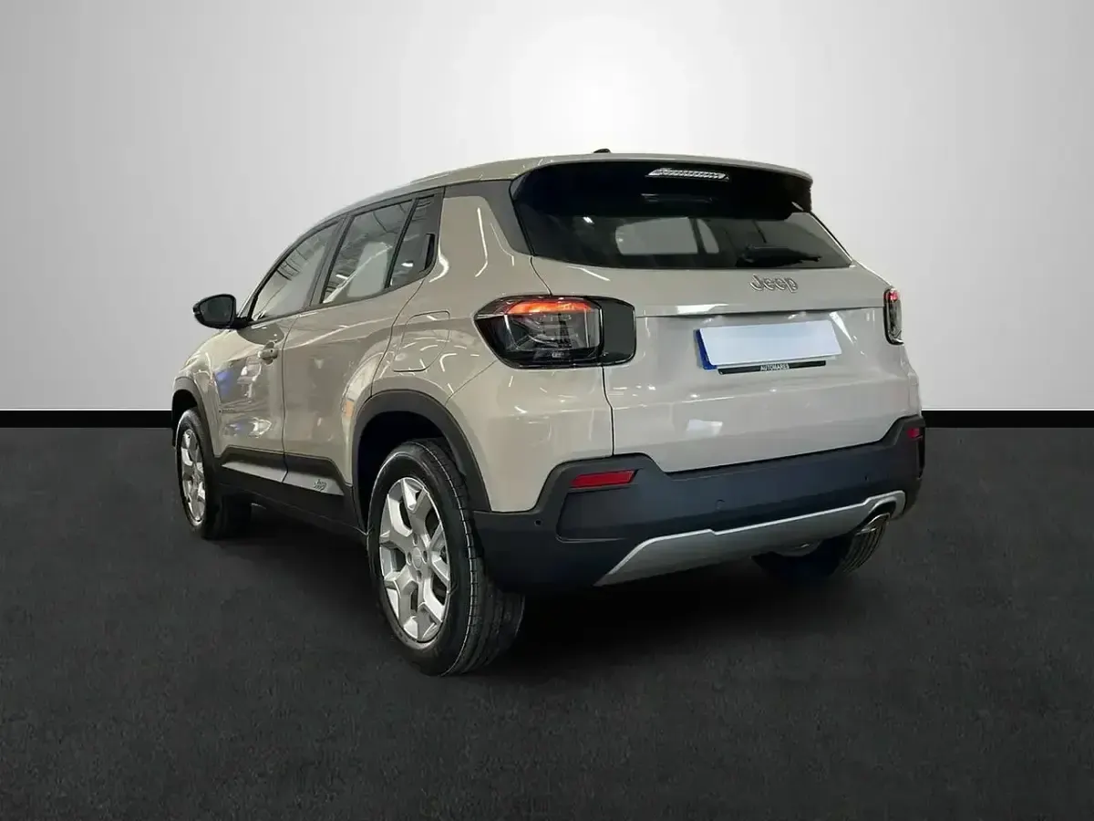 Nuevo Jeep Avenger Altitude 100 CV (73 kW) 2025 Beige SUV