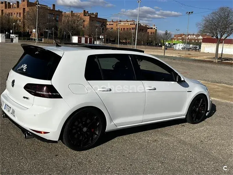 Usado VW Golf VII GTI Clubsport 265 CV (194 kW) 2016 Blanco Berlina