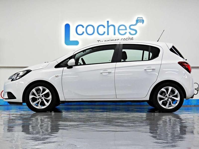Blanco Usado 2016 Opel Corsa Business Utilitario | 8990 € (Precio justo) - Imagen 1/4