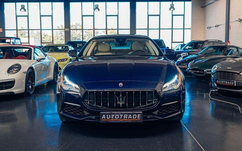 Usado Maserati Quattroporte 410 CV (301 kW) 2016 Azul Berlina
