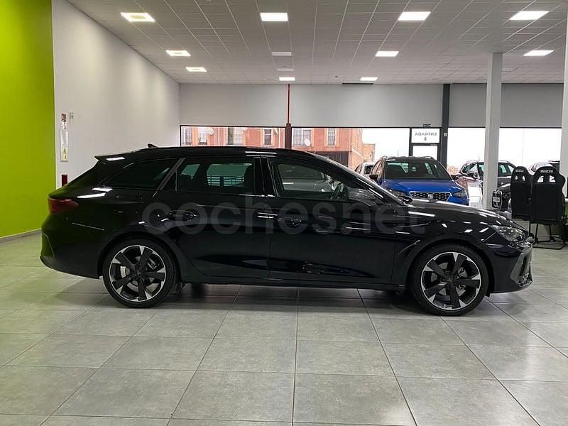 Usado Cupra Leon 150 CV (110 kW) 2025 Negro Familiar