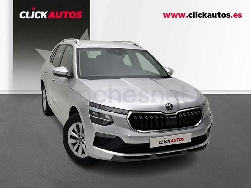 Usado Skoda Kamiq Selection 115 CV (84 kW) 2025 Gris / plata SUV