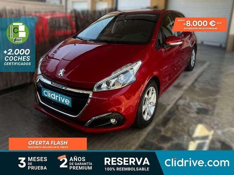 Usado Peugeot 208 Access 82 CV (60 kW) 2016 Rojo Utilitario