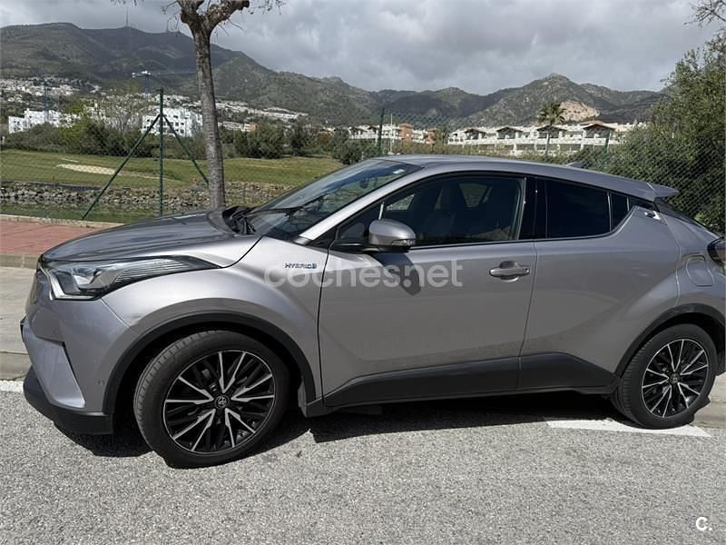 Usado Toyota C-HR Plus 122 CV (89 kW) 2017 Gris / plata SUV
