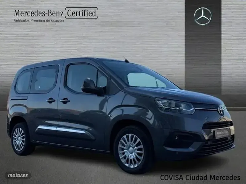 Usado Toyota Proace Verso Active 102 CV (75 kW) 2021 Gris Familiar