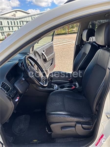 Usado Chevrolet Captiva LT 163 CV (119 kW) 2011 Blanco SUV