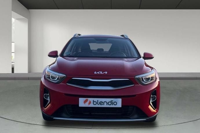 Usado Kia Stonic 84 CV (61 kW) 2022 Rojo SUV