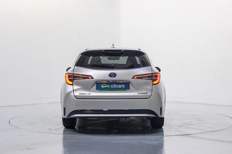 Usado Toyota Corolla Active 122 CV (89 kW) 2022 Gris Familiar