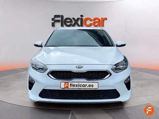 Usado Kia Ceed 100 CV (73 kW) 2021 Blanco Utilitario