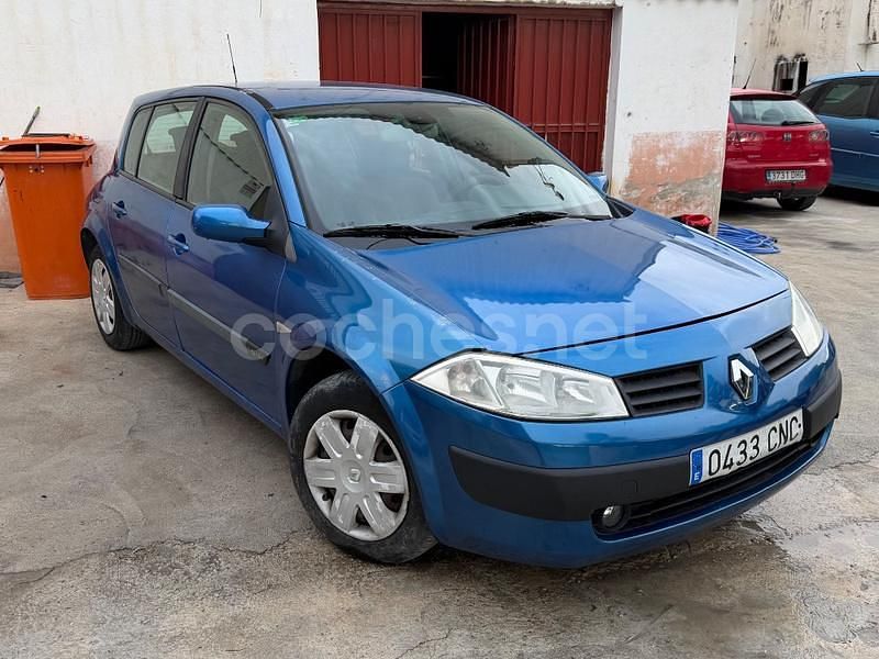 Usado Renault Mégane II Authentique 115 CV (84 kW) 2004 Azul Berlina